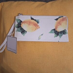 SHIRALEAH VEGAN WALLET WITH NICE LEMON PATTERN.